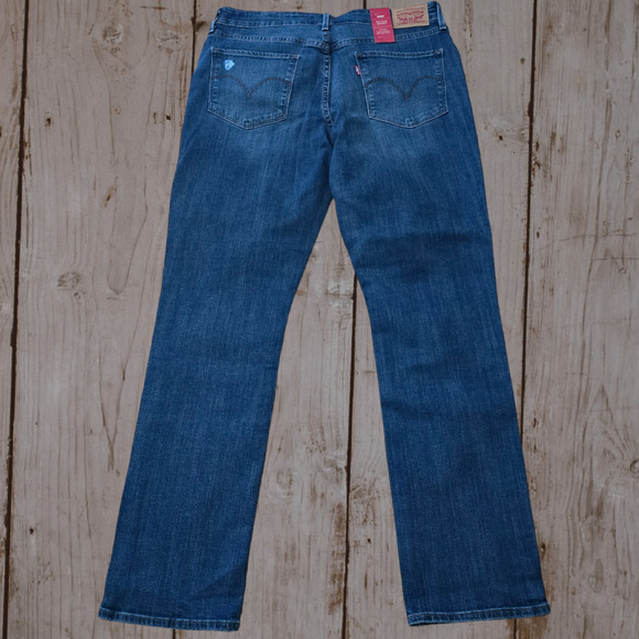 NWT, Levi's Women’s Distressed Mid Rise Skinny Jeans, Size 32/30 - Picture 7 of 9